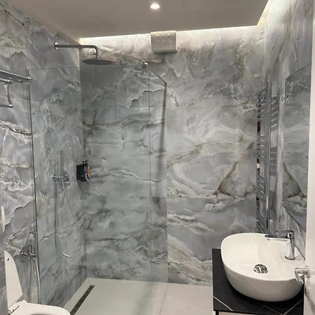 Ξενοδοχείο Piemonte 3*