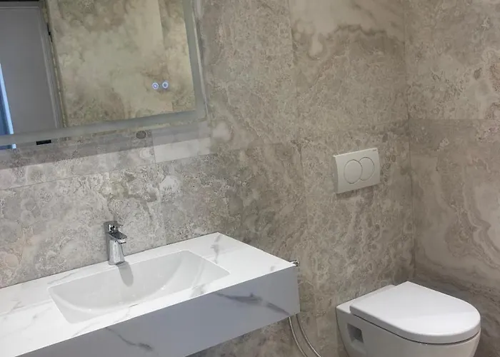 Ξενοδοχείο Piemonte 3*